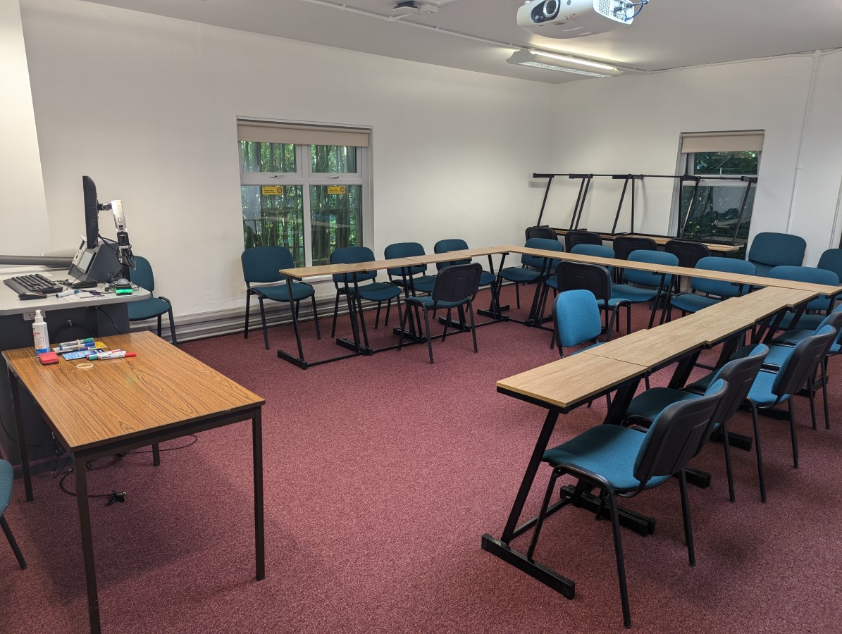 EH201 - Teaching Room