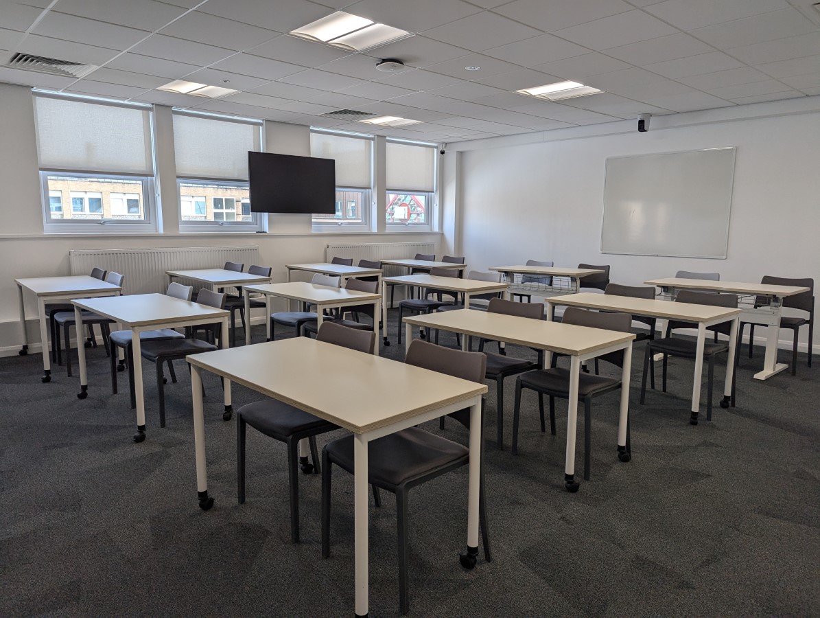 CB-1012 - Teaching Room