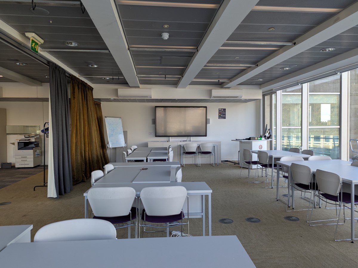 5.21 - Evo Boardroom