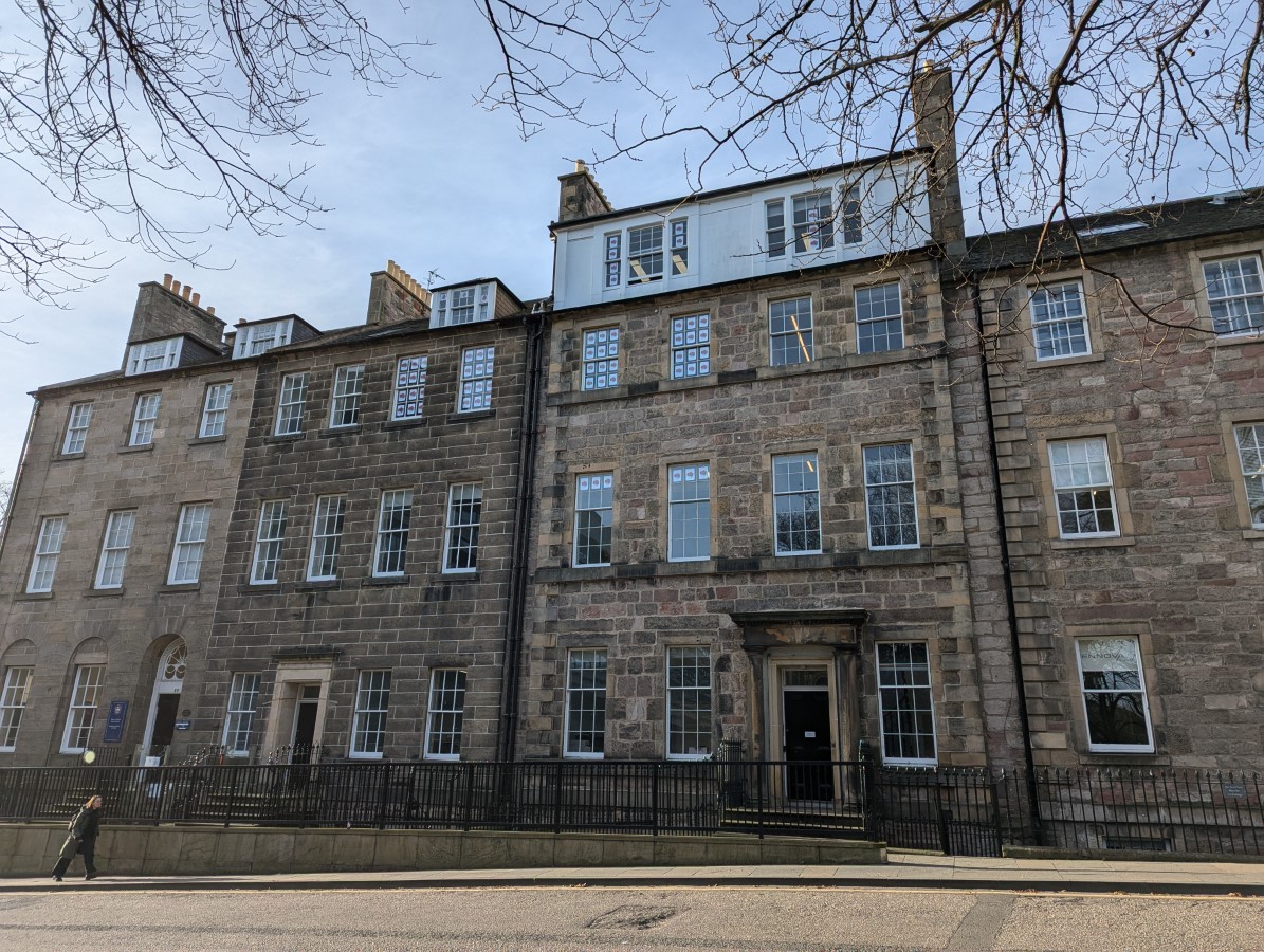 George Square, 27-28