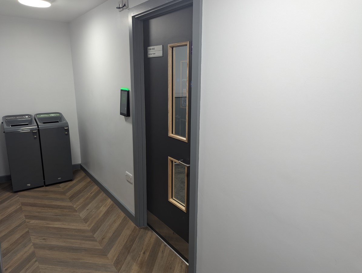 SS58-1003 - Teaching Room