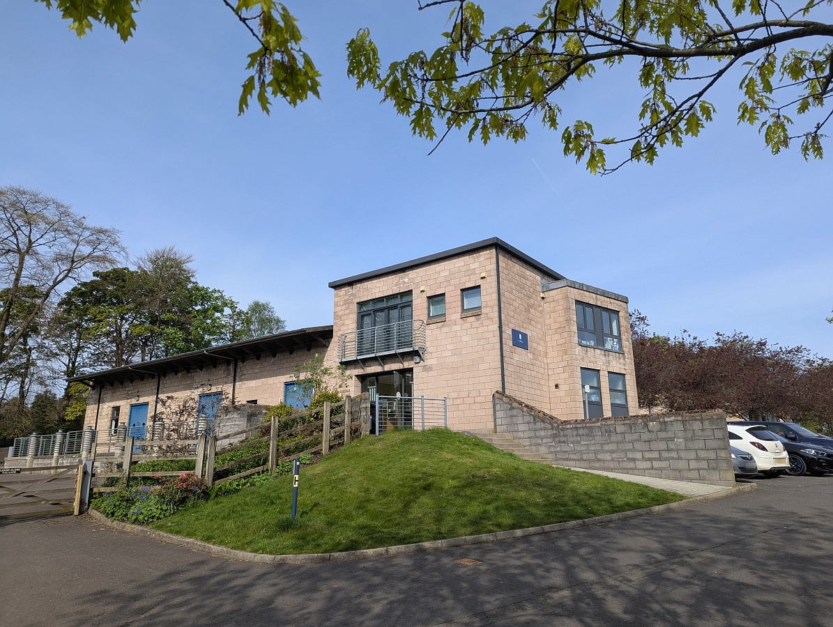 Weipers Centre Equine Hospital