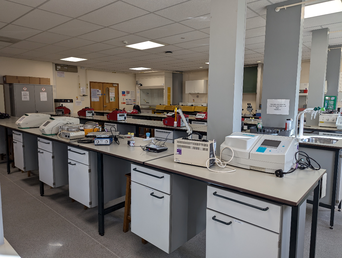 BL136/3 - Teaching Lab