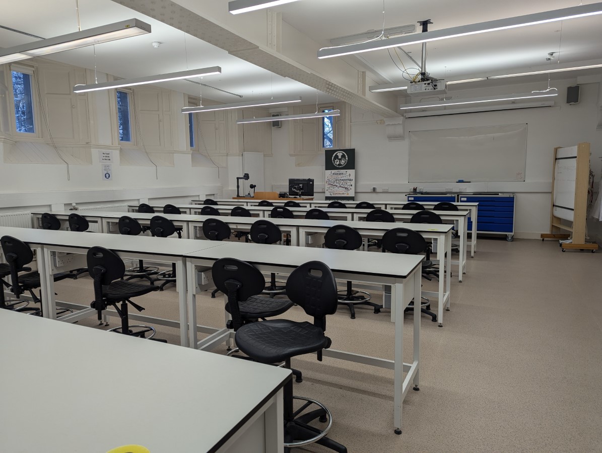 00M.05 - Archaeology Teaching Lab - Doorway 4